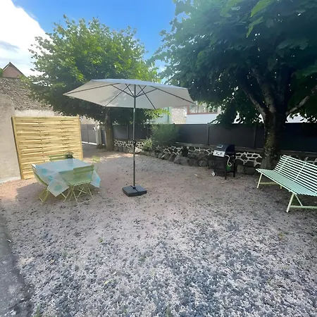 Casa vacanze Le Puy D'eraigne *